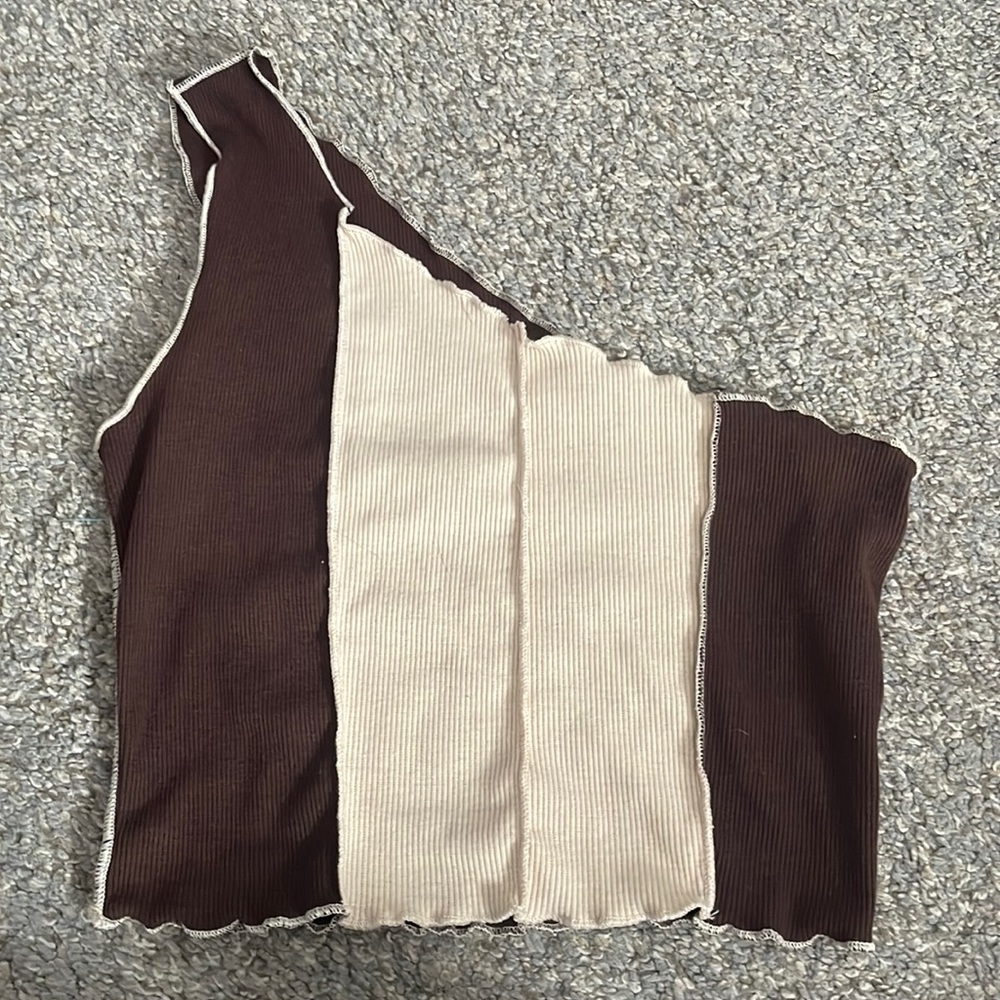 One shoulder